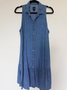 GAP Sleeveless Denim Button-Front Mini Dress in Light Blue